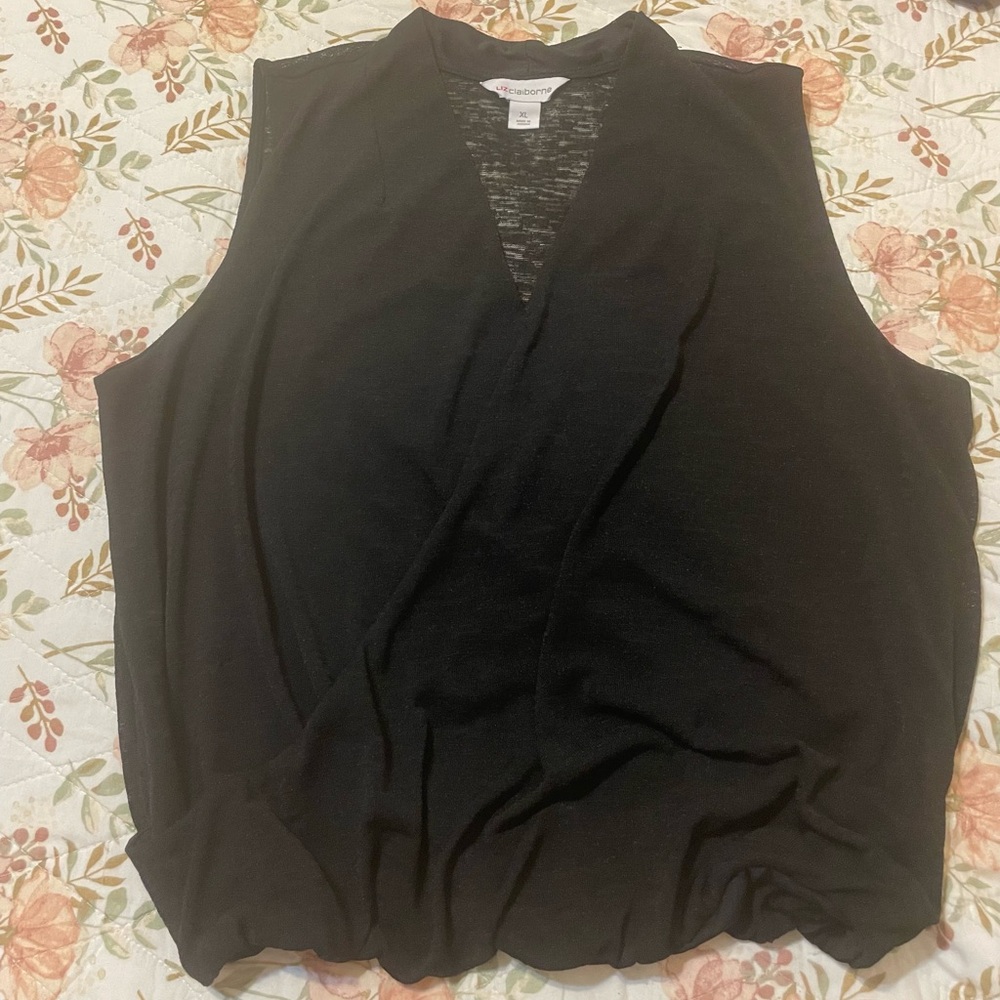 Liz Claiborne Black Sleeveless Blouse